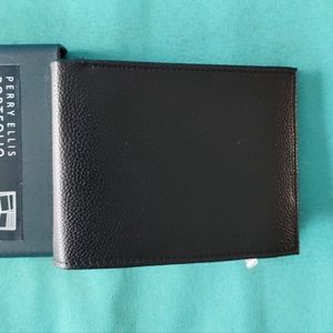 NWT Perry Ellis Men's Wallet Geuine Leather colour Black